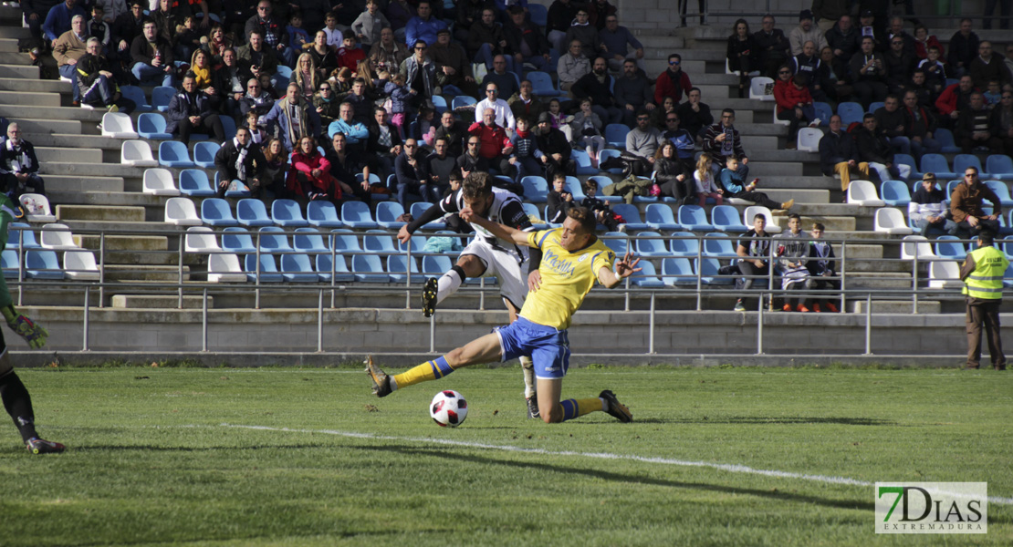 Imágenes del CD. Badajoz 1 - 0 Melilla