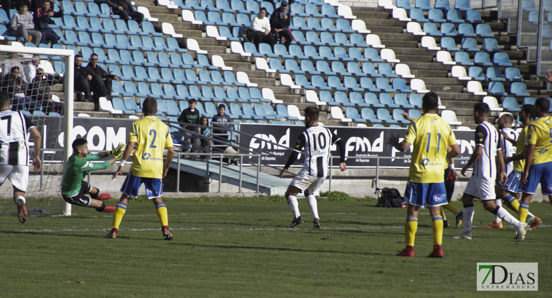 Imágenes del CD. Badajoz 1 - 0 Melilla