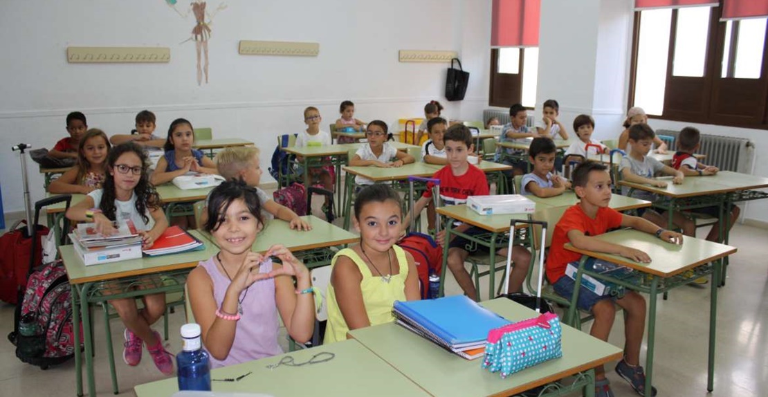 Publicando el calendario de matriculación en los centros educativos extremeños