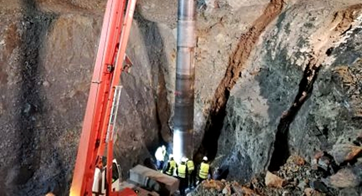 Los mineros tendrán que hacer el túnel horizontal de rodillas