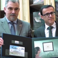 Correos presenta el sello de la provincia de Badajoz