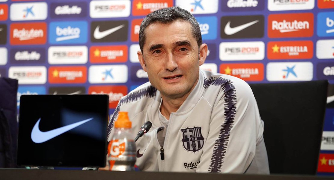 El técnico extremeño, Ernesto Valverde, renueva con el Barcelona