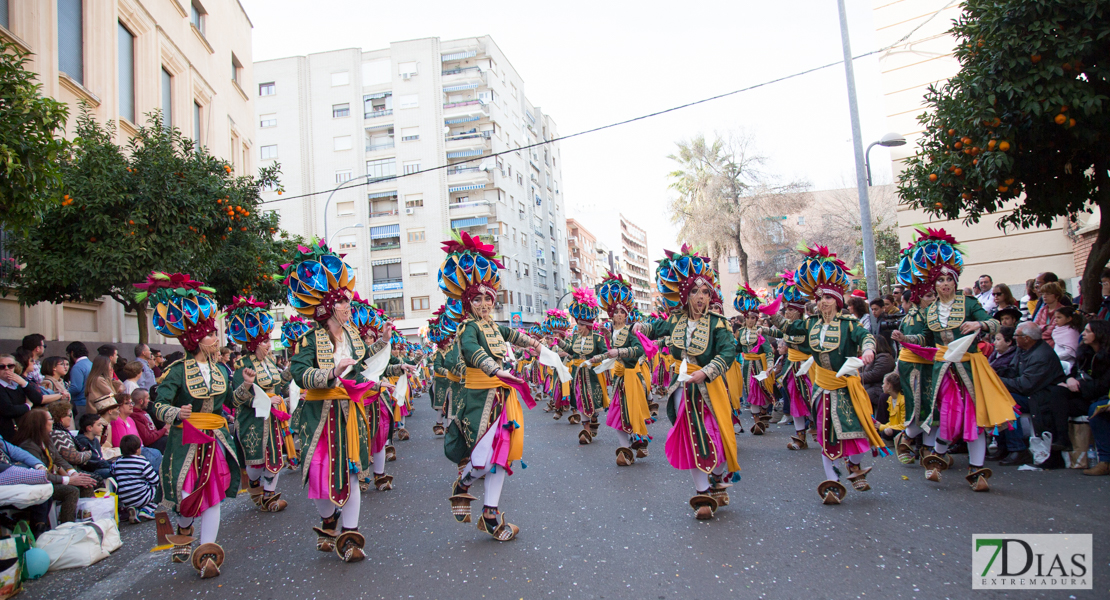 Los mejores planos generales del desfile de comparsas del carnaval de Badajoz