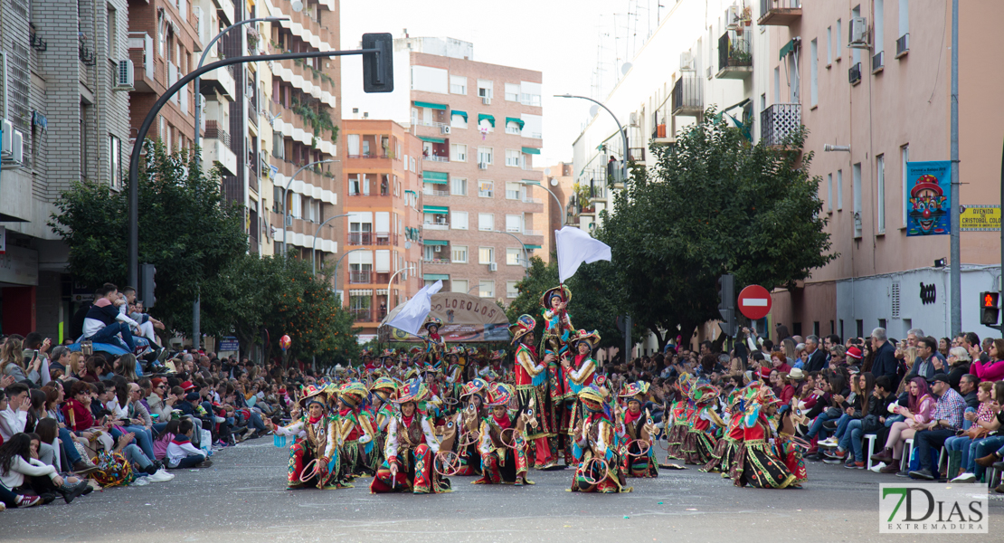 Los mejores planos generales del desfile de comparsas del carnaval de Badajoz