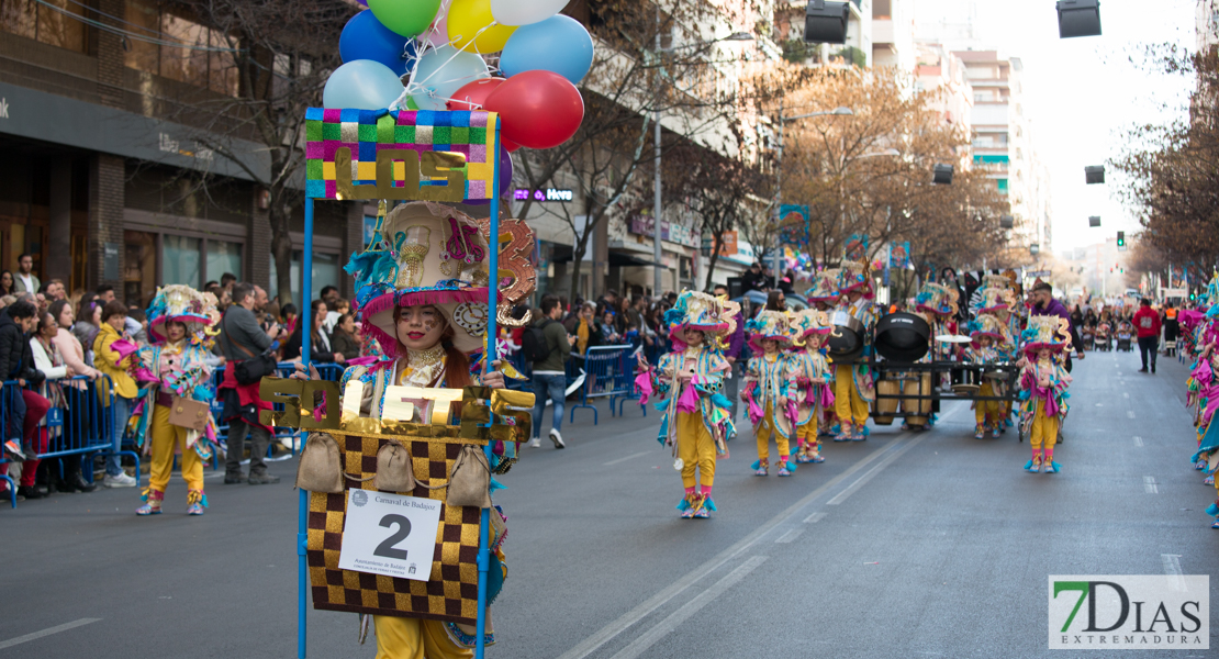 Gran nivel en el desfile de comparsas infantil del Carnaval de Badajoz