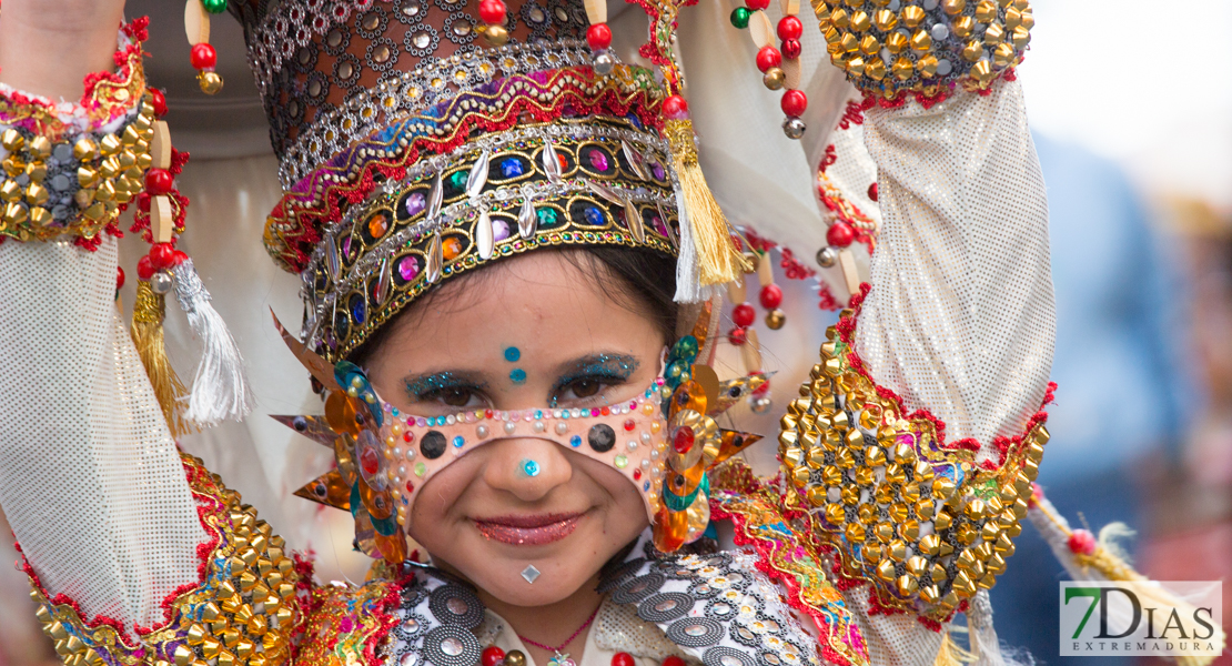 Gran nivel en el desfile de comparsas infantil del Carnaval de Badajoz