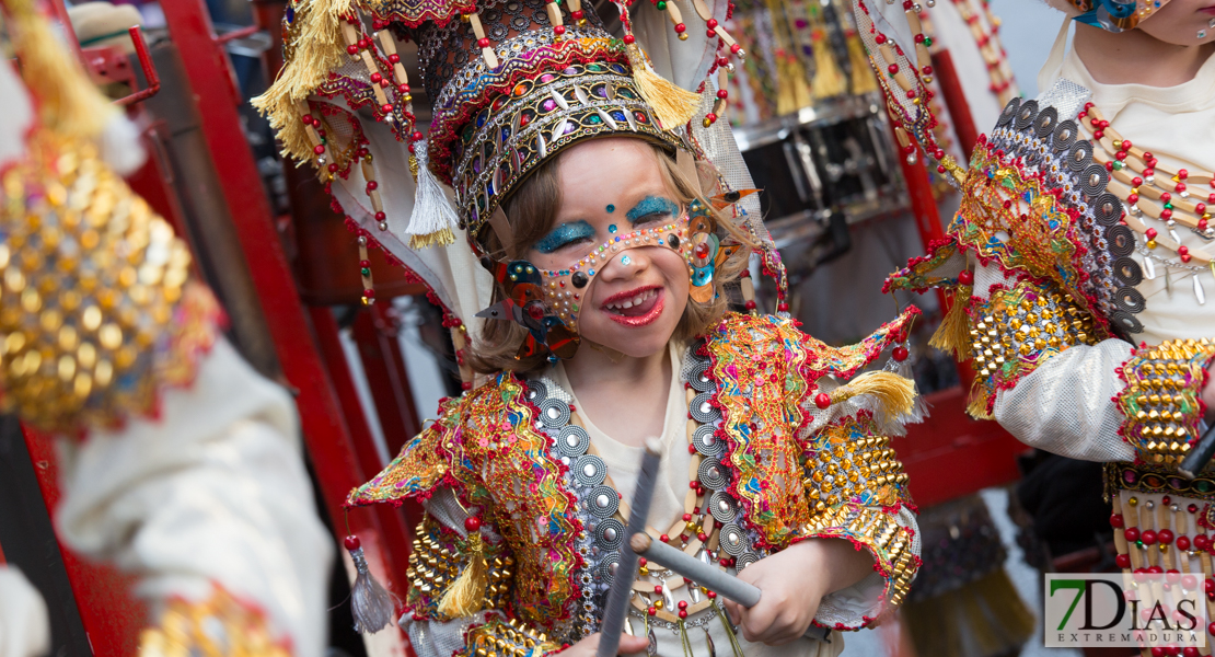 Gran nivel en el desfile de comparsas infantil del Carnaval de Badajoz