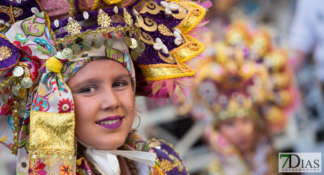 Gran nivel en el desfile de comparsas infantil del Carnaval de Badajoz