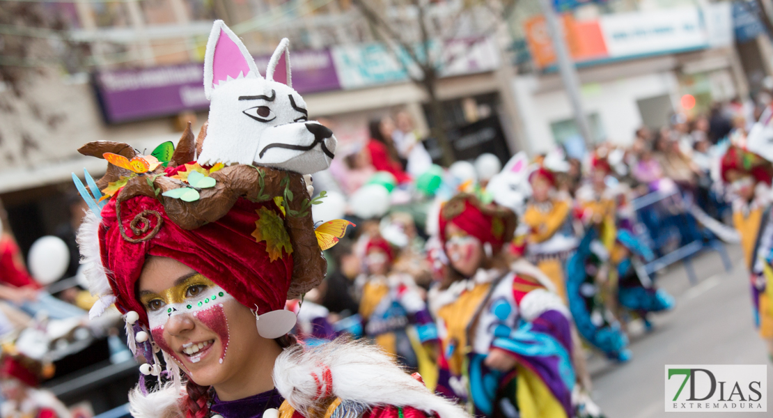 Gran nivel en el desfile de comparsas infantil del Carnaval de Badajoz