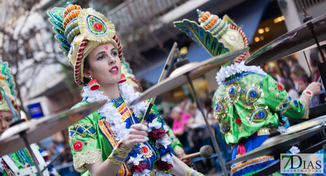 Gran nivel en el desfile de comparsas infantil del Carnaval de Badajoz