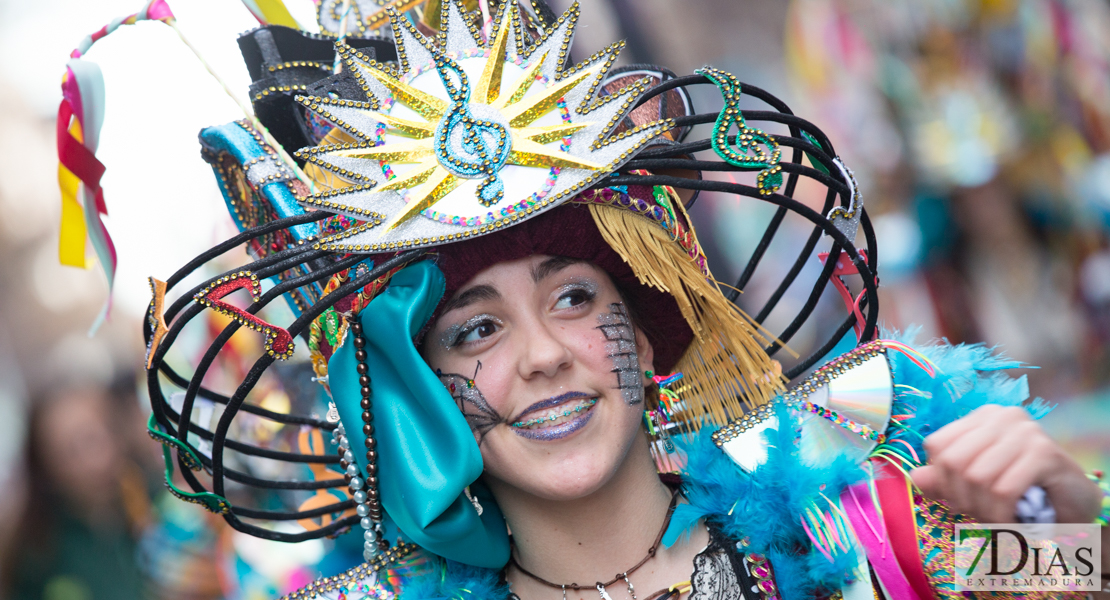 Gran nivel en el desfile de comparsas infantil del Carnaval de Badajoz