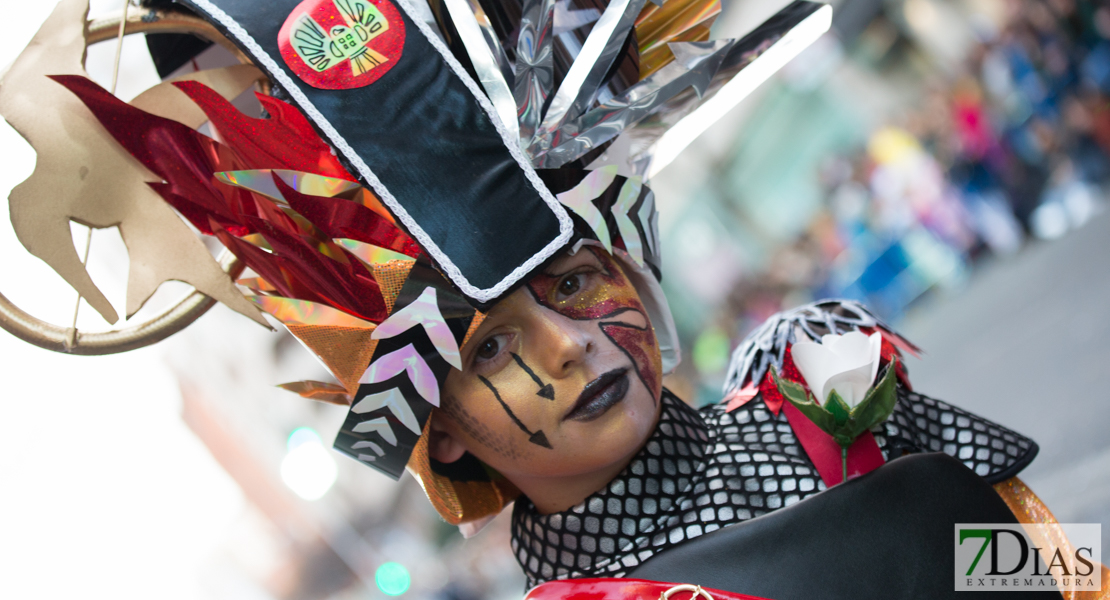 Gran nivel en el desfile de comparsas infantiles del Carnaval de Badajoz (PARTE II)