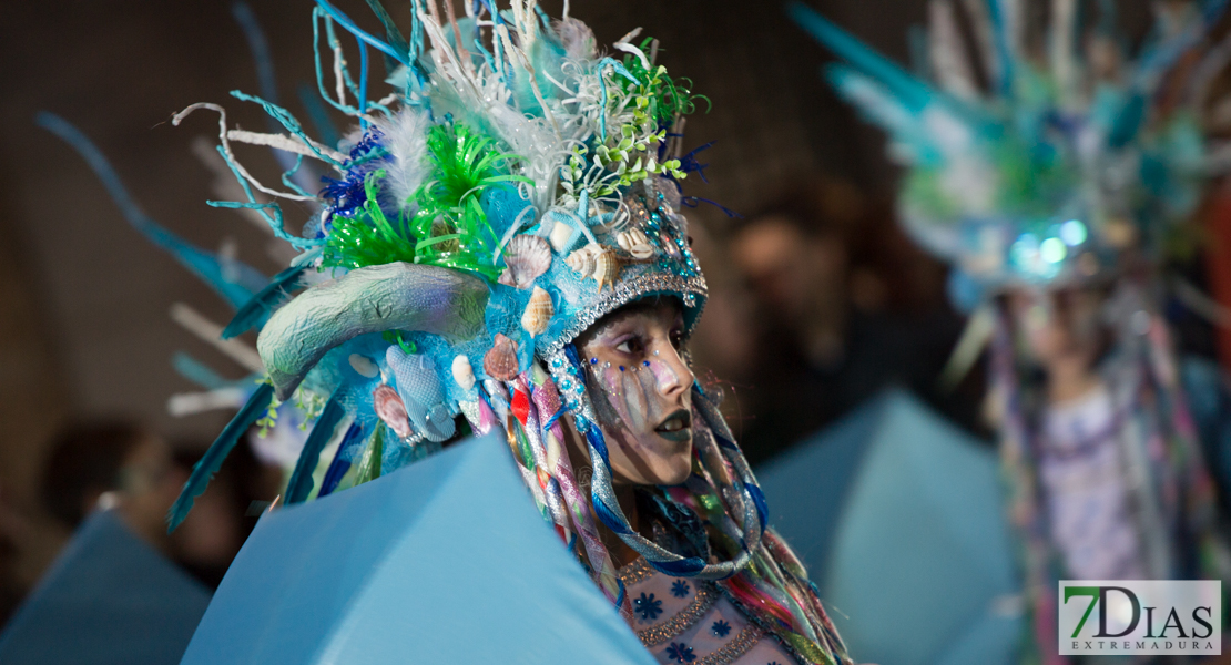 Gran nivel en el desfile de comparsas infantiles del Carnaval de Badajoz (PARTE II)