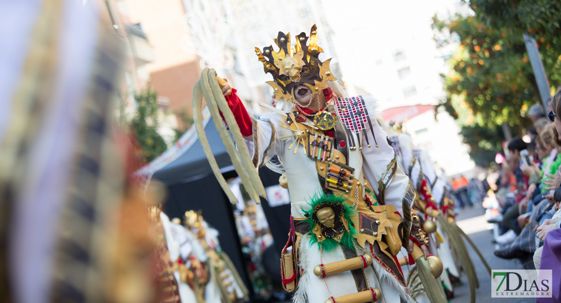 Los mejores planos generales del desfile de comparsas del carnaval de Badajoz