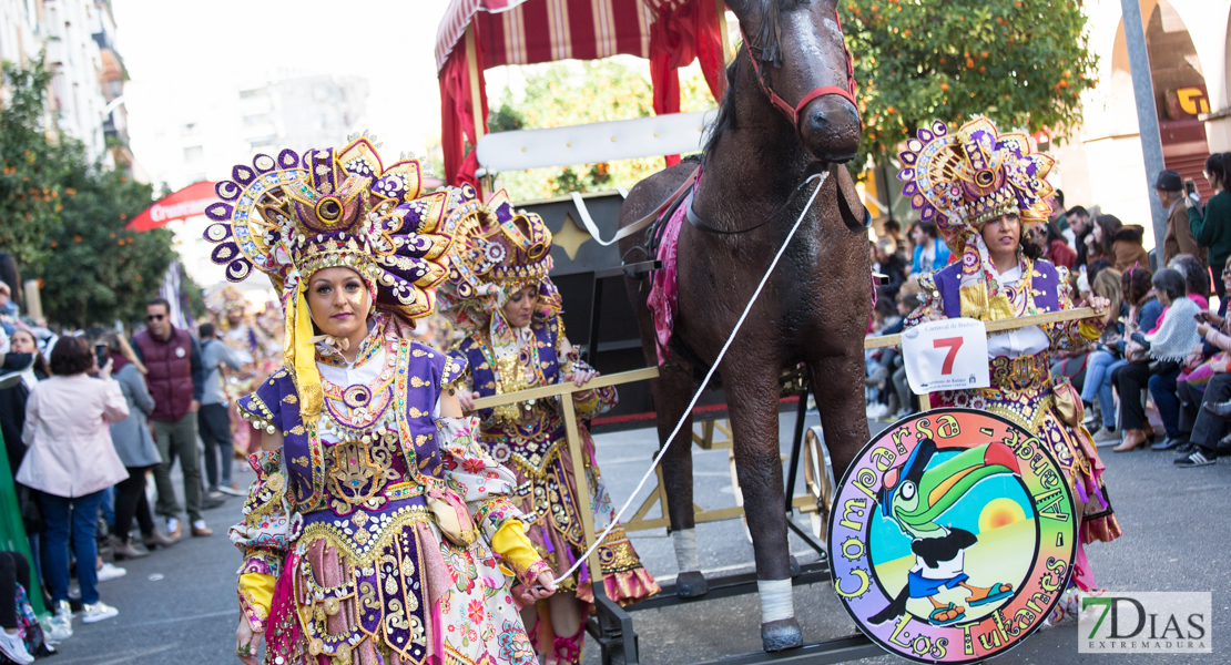 Los mejores estandartes del Desfile de Comparsas del Carnaval de Badajoz