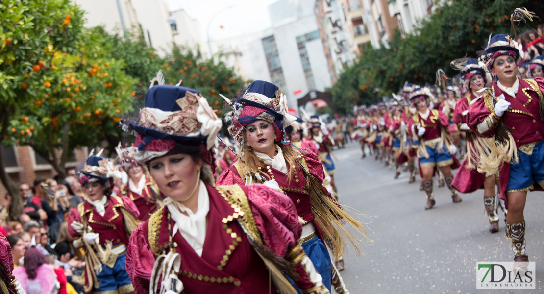 Los mejores planos generales del desfile de comparsas del carnaval de Badajoz