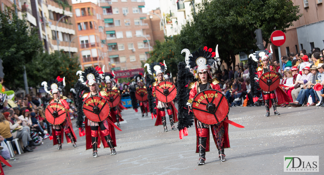 Los mejores planos generales del desfile de comparsas del carnaval de Badajoz