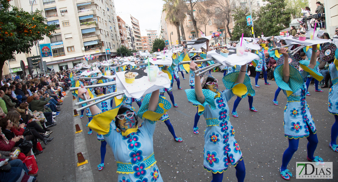 Los mejores planos generales del desfile de comparsas del carnaval de Badajoz