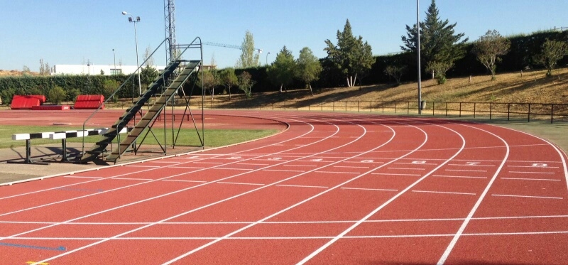 Cierre de las instalaciones del gimnasio y pista de Atletismo en Cáceres