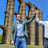 Casado: “70% más de inversión para Cataluña y en Extremadura un mecánico para el tren”