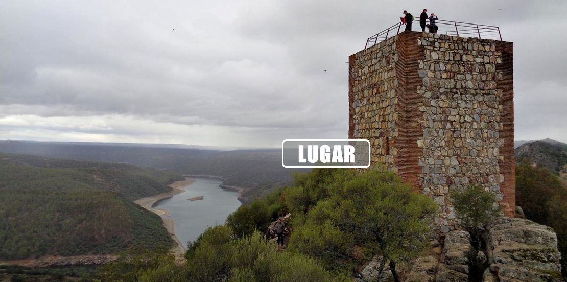 Herida grave al caerse en el mirador del Castillo de Monfragüe