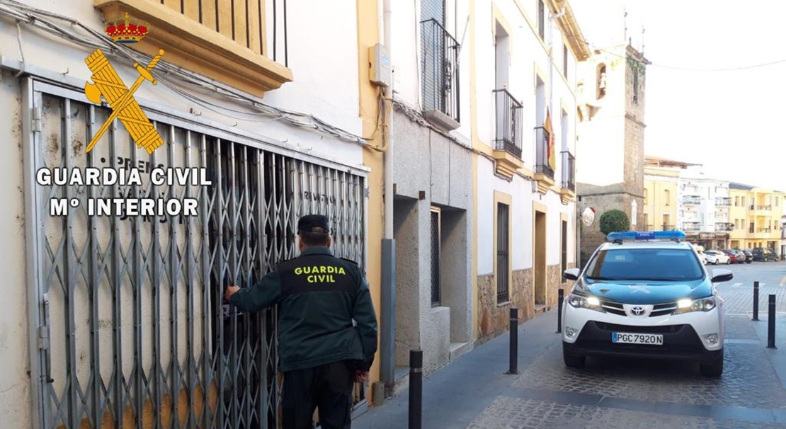 Acusa a su padre tras la desaparición de su madre y su hermano