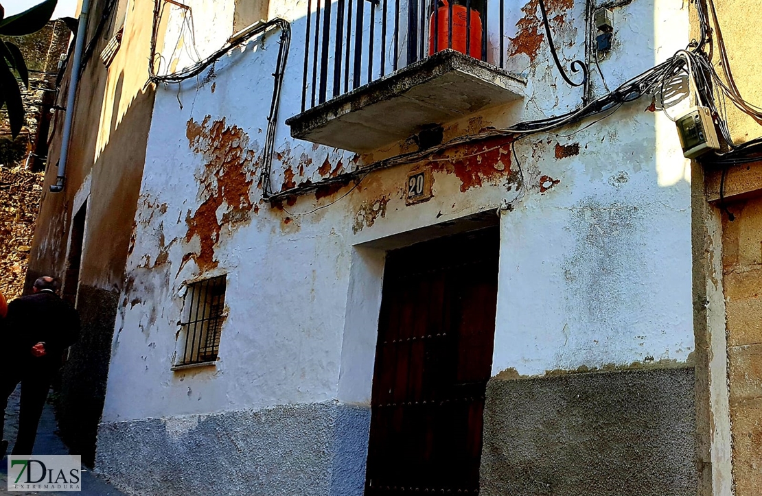 Muere tras producirse un incendio en su vivienda en Alburquerque (Badajoz)