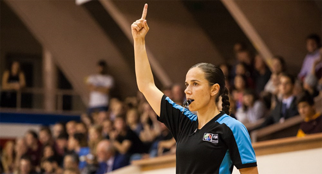 La extremeña Esperanza Mendoza arbitrará en el Eurobasket Femenino