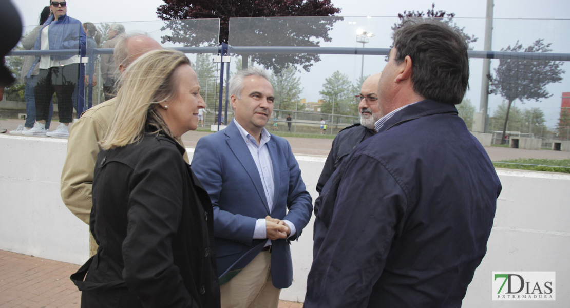 Imágenes de la visita del alcalde al Santa Teresa