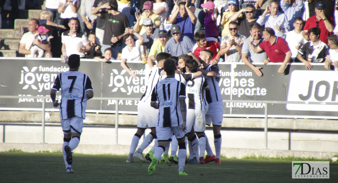 Imágenes del CD. Badajoz 4 - 0 Atlético Malagueño