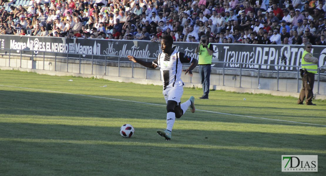 Imágenes del CD. Badajoz 4 - 0 Atlético Malagueño