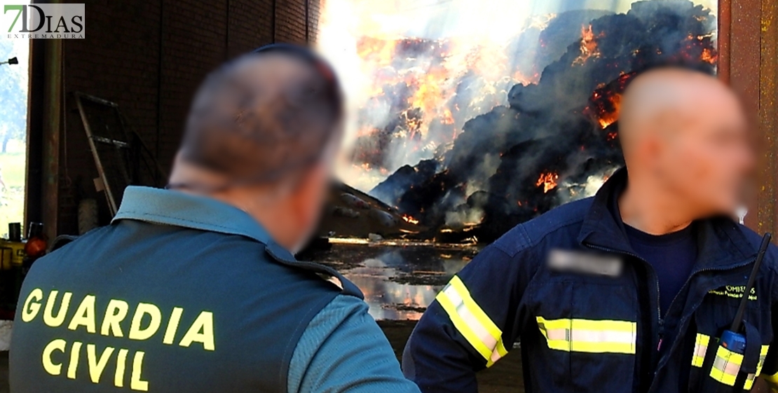 Se incendia una nave en Valdecaballeros (Badajoz)