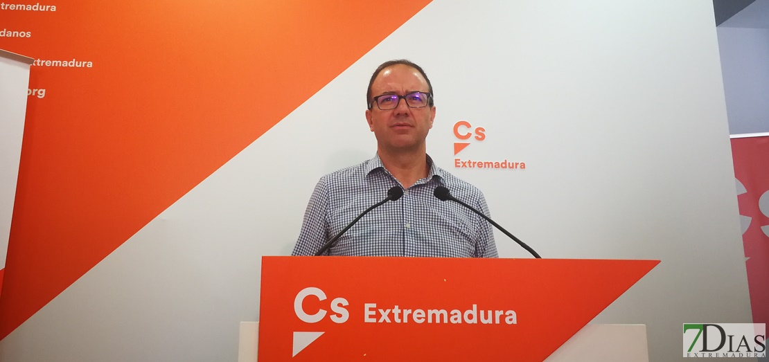 Cs no cierra puertas y dice que está dispuesto a negociar tanto con PSOE como con PP