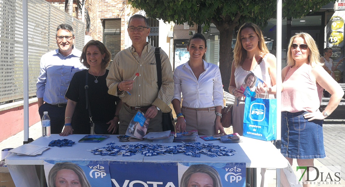 Nogales quiere estrechar lazos con los autónomos para fomentar el comercio local