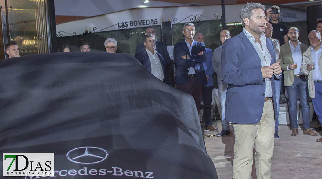 Gran expectación en la presentación del nuevo Mercedes CLA en Badajoz