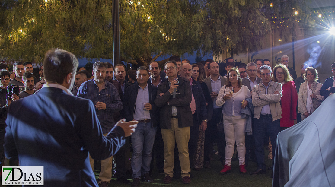 Gran expectación en la presentación del nuevo Mercedes CLA en Badajoz