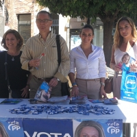 Nogales quiere estrechar lazos con los autónomos para fomentar el comercio local