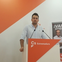 Cs presenta su programa como “única alternativa viable” a 40 años de socialismo