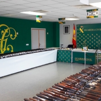 Subasta de armas de la Guardia Civil en Cáceres