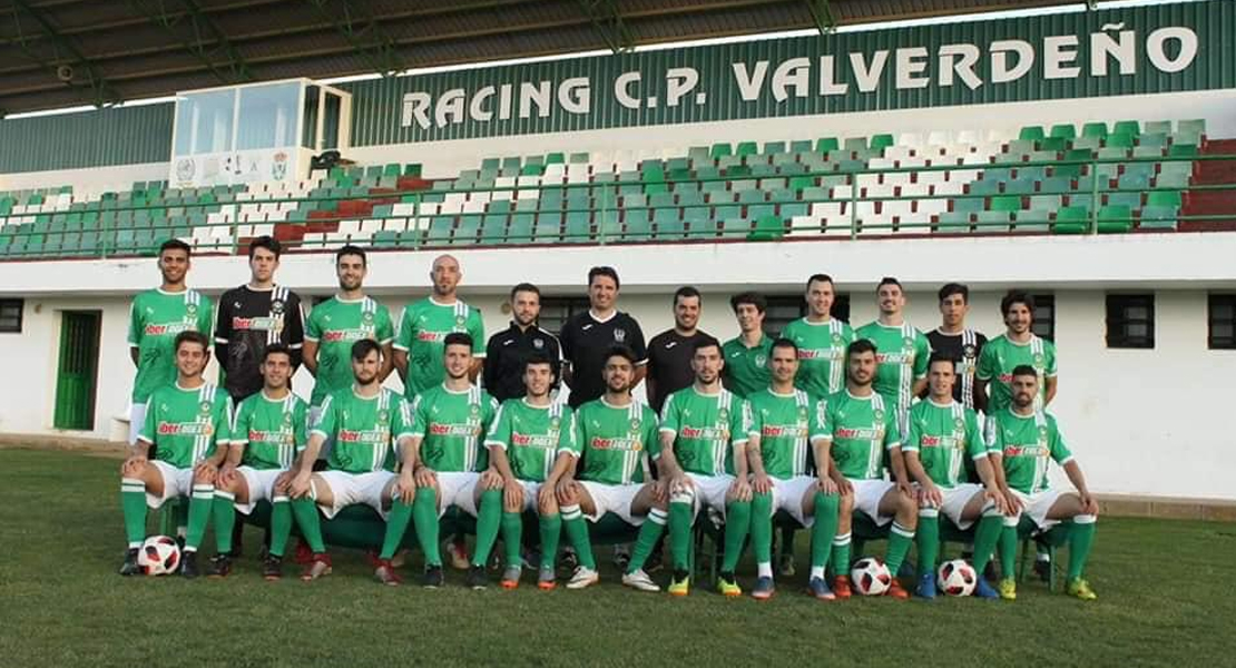 El Racing Valverdeño celebra el ascenso del Mérida AD