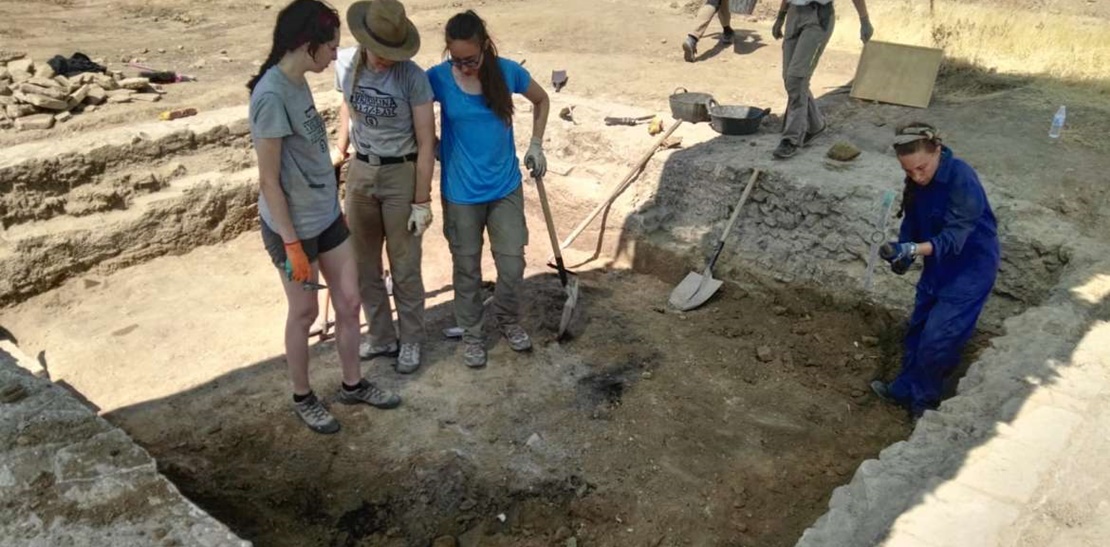 Regina acoge un curso de arqueología al que asisten una veintena de estudiantes