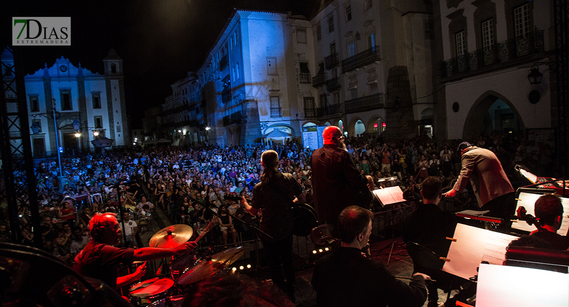 La Orquesta de Extremadura y el grupo Inlavables conquistan Évora