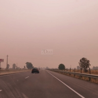 IMÁGENES Y VÍDEO - Un incendio en Portugal llena de humo el cielo extremeño