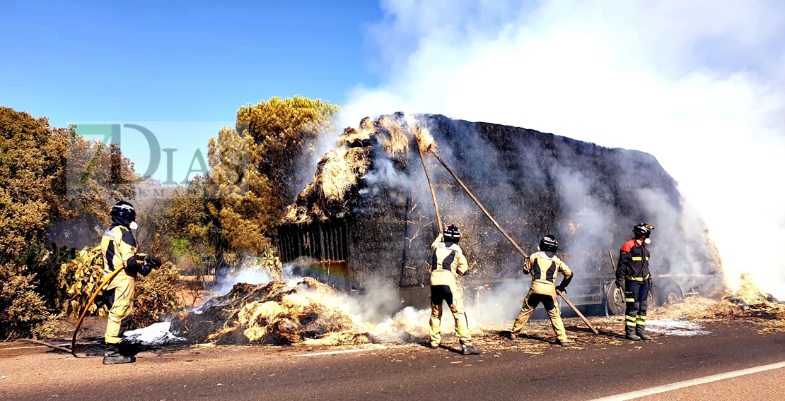 Sale ardiendo un camión en la Nacional 432 (Badajoz)