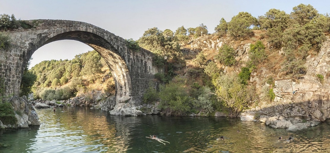 Extremadura promociona su turismo de naturaleza y ornitológico en Cataluña