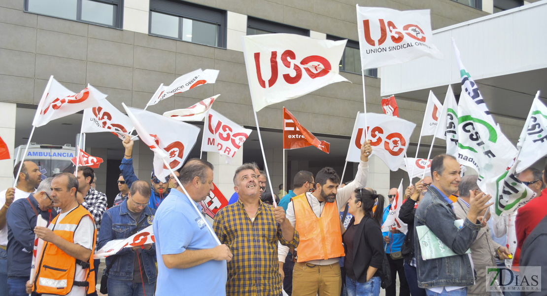 Los trabajadores de Tenorio se concentrarán este lunes ante el Hospital Universitario de Badajoz