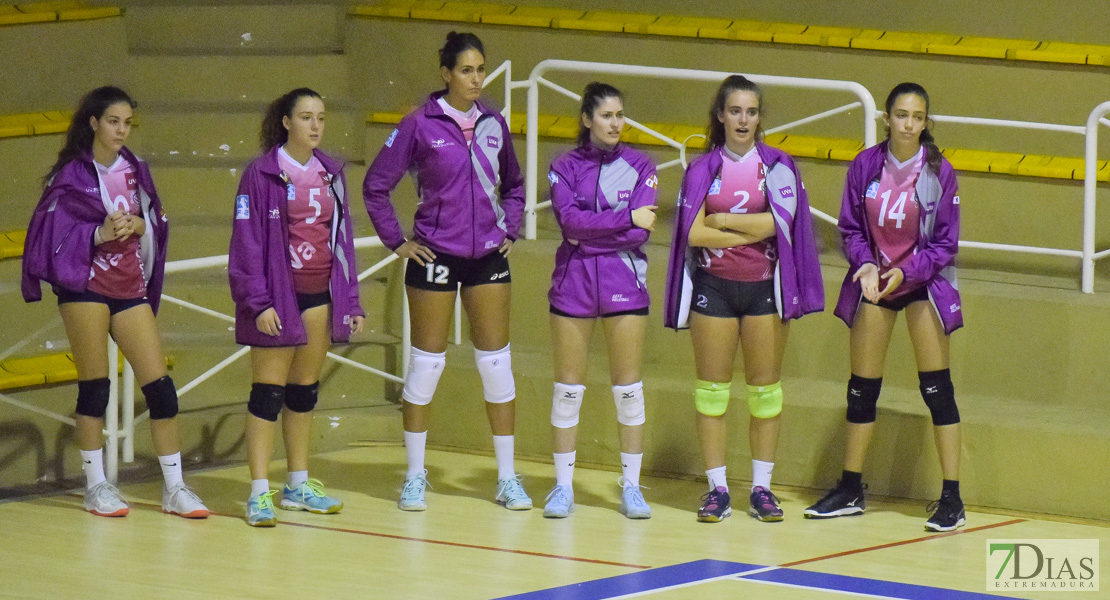 Imágenes del Pacense Voleibol Femenino - Universidad de Valladolid