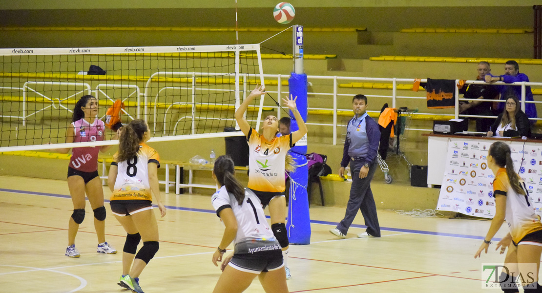 Imágenes del Pacense Voleibol Femenino - Universidad de Valladolid