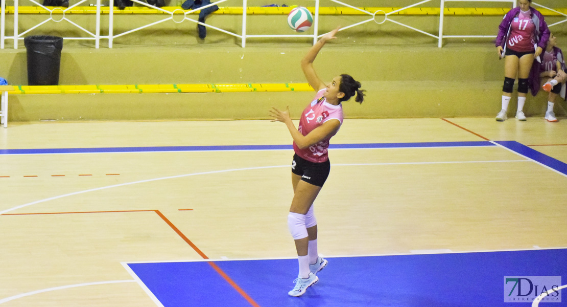 Imágenes del Pacense Voleibol Femenino - Universidad de Valladolid