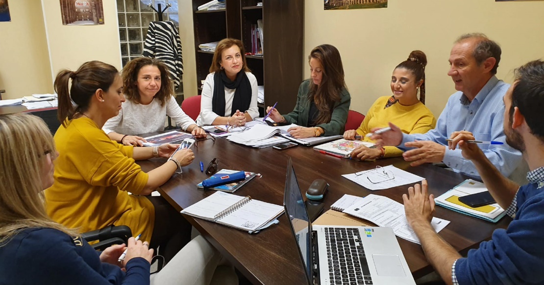 Reunión para mejorar la empleabilidad de los vecinos de San Lázaro (Mérida)